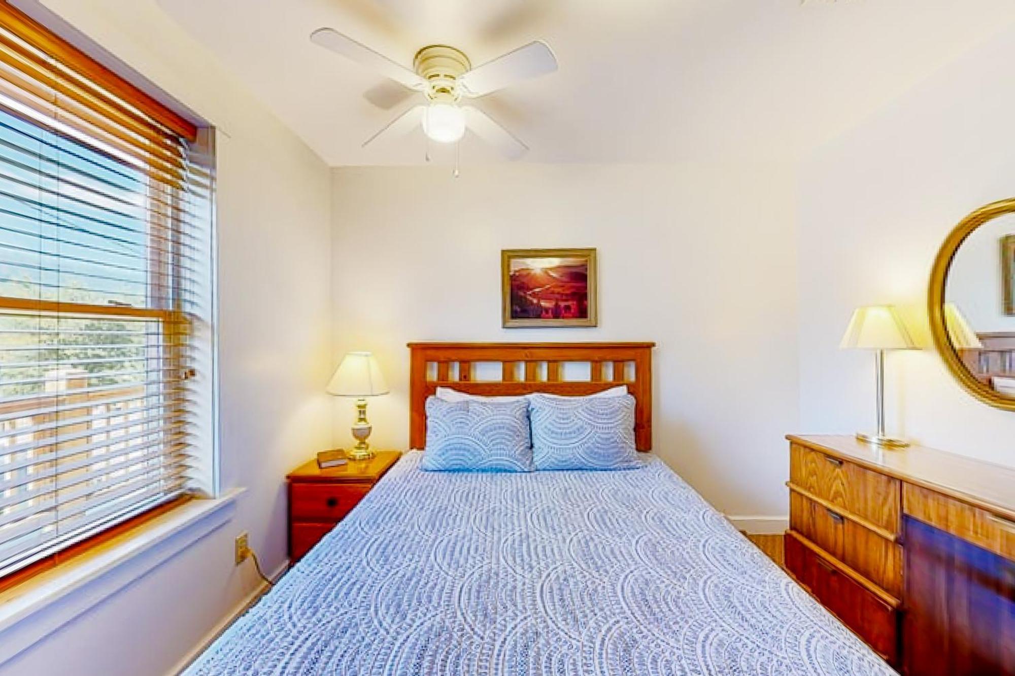 Campground Apts Lake Junaluska Room photo