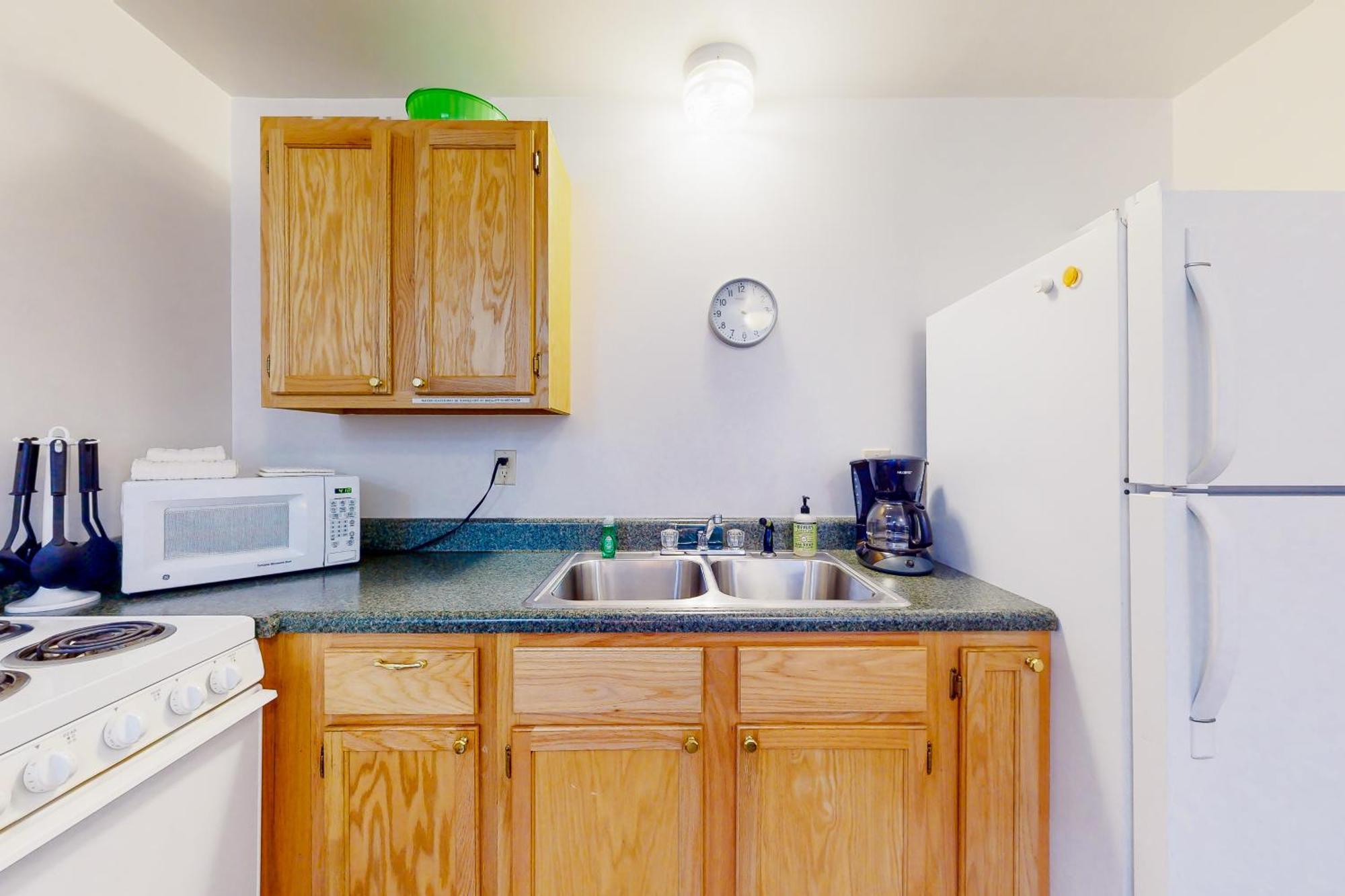 Campground Apts Lake Junaluska Room photo