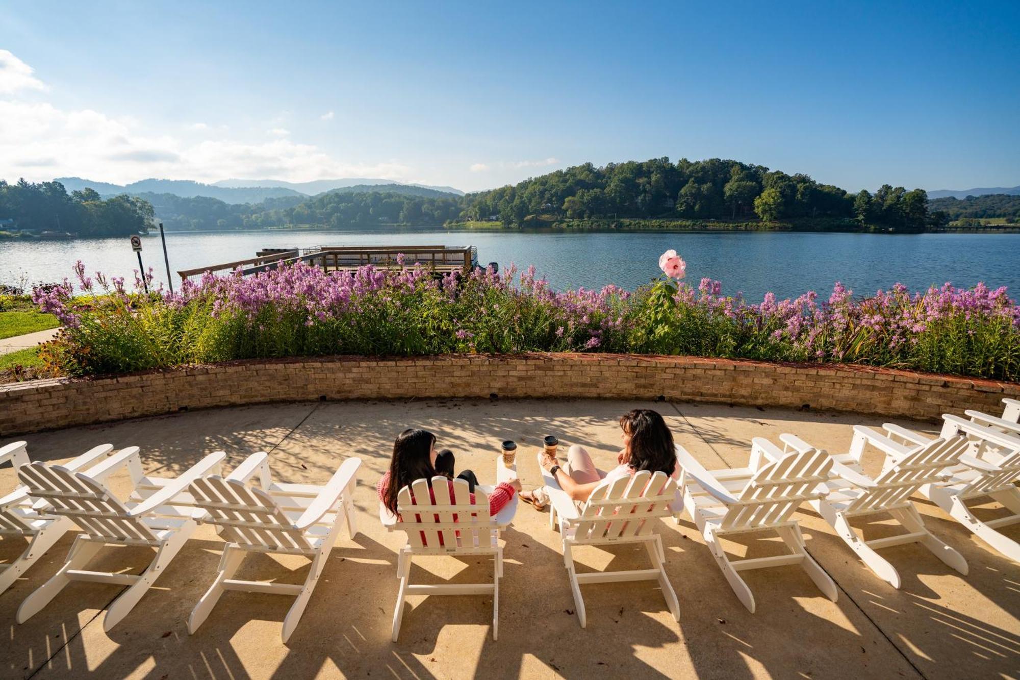 Campground Apts Lake Junaluska Room photo