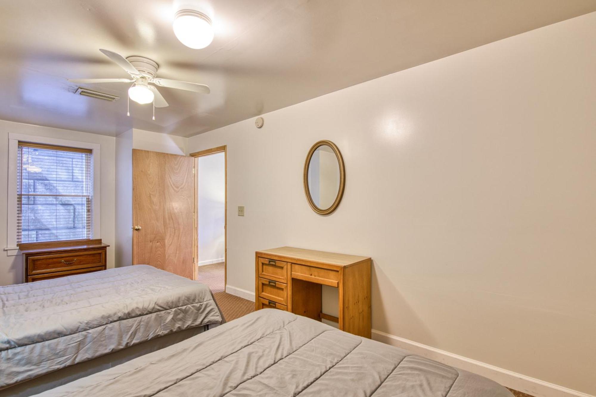 Campground Apts Lake Junaluska Room photo