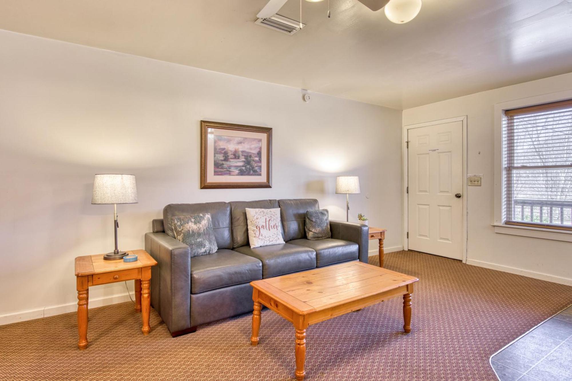 Campground Apts Lake Junaluska Room photo