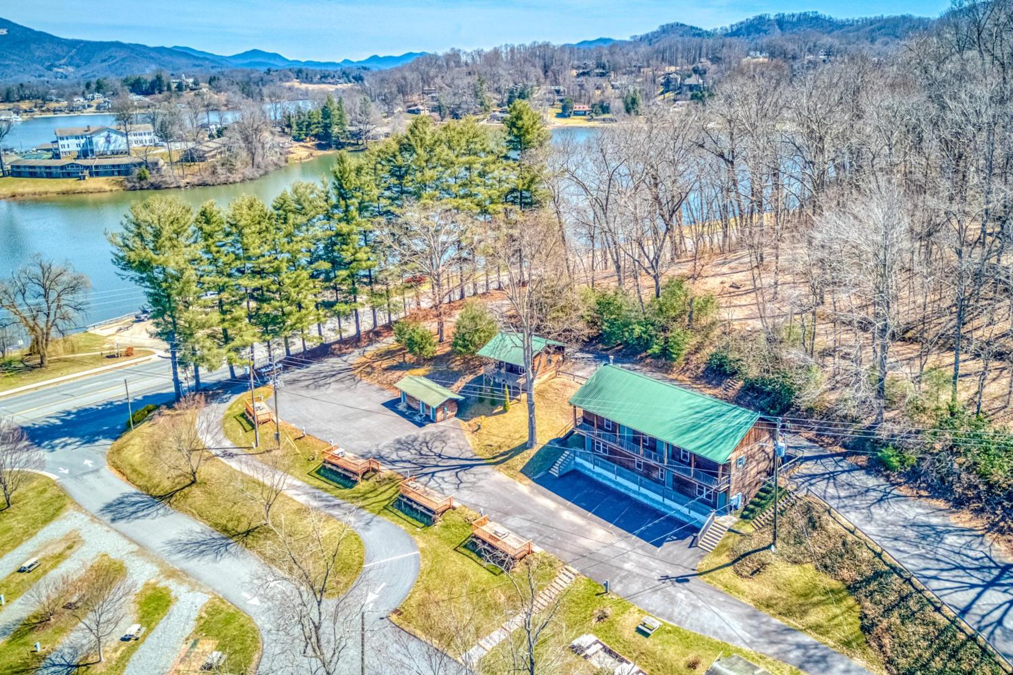 Campground Apts Lake Junaluska Room photo